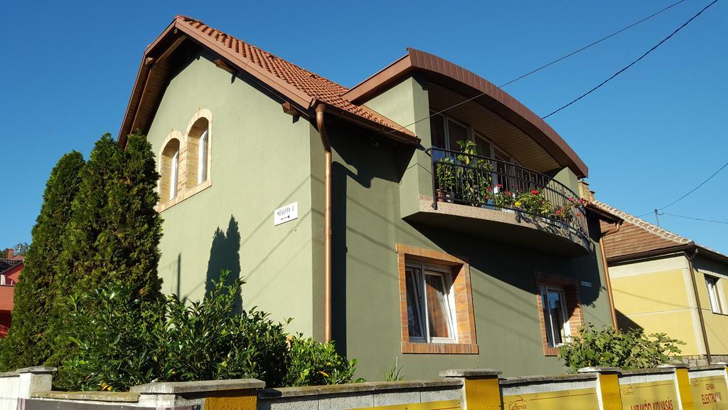Szigeti Apartmanhaz Peçuy Dış mekan fotoğraf